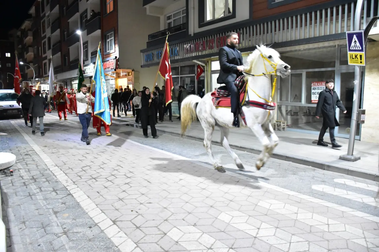 Ülkü Ocakları Gümüşhane İl Başkanlığı’ndan Görkemli Mehter Yürüyüşü 18