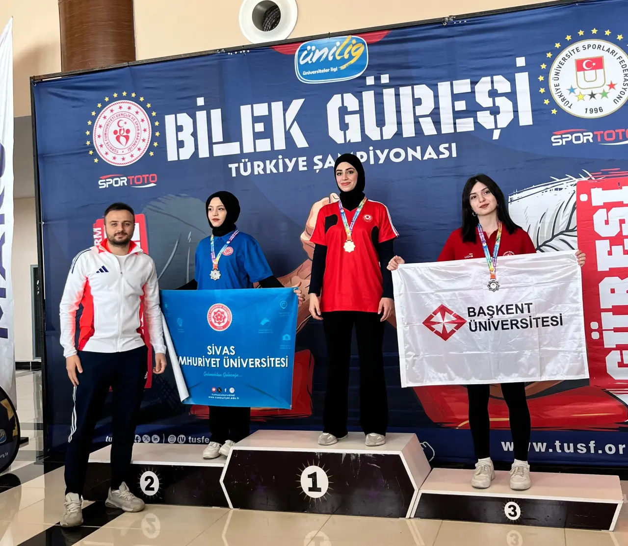 Üniversiteler Arası Bilek Güreşi Türkiye Şampiyonu: Gümüşhane Üniversitesi! 7