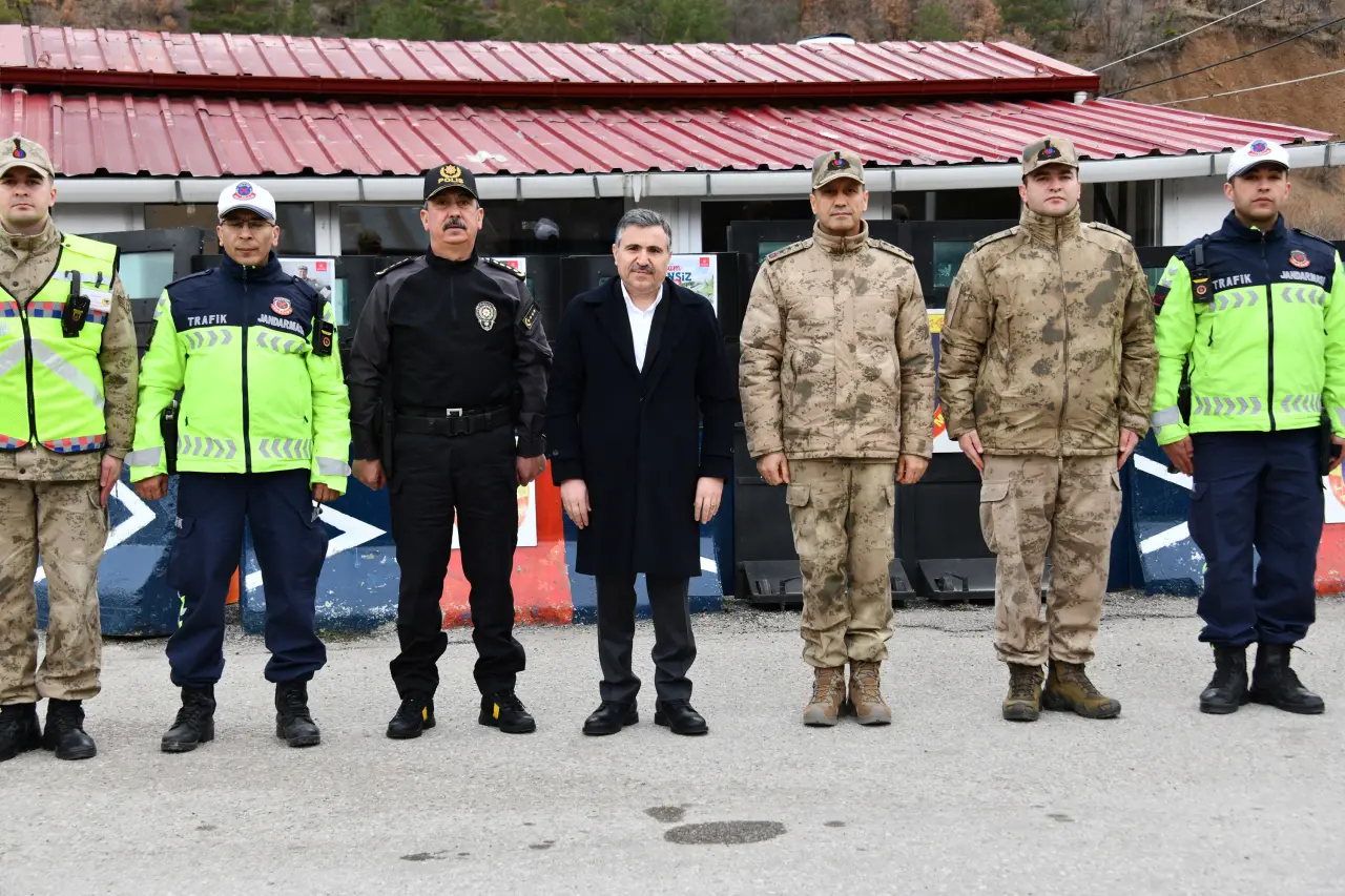 Vali Cevdet Atay: "Bayram Sevinci Acıya Dönüşmesin" 10