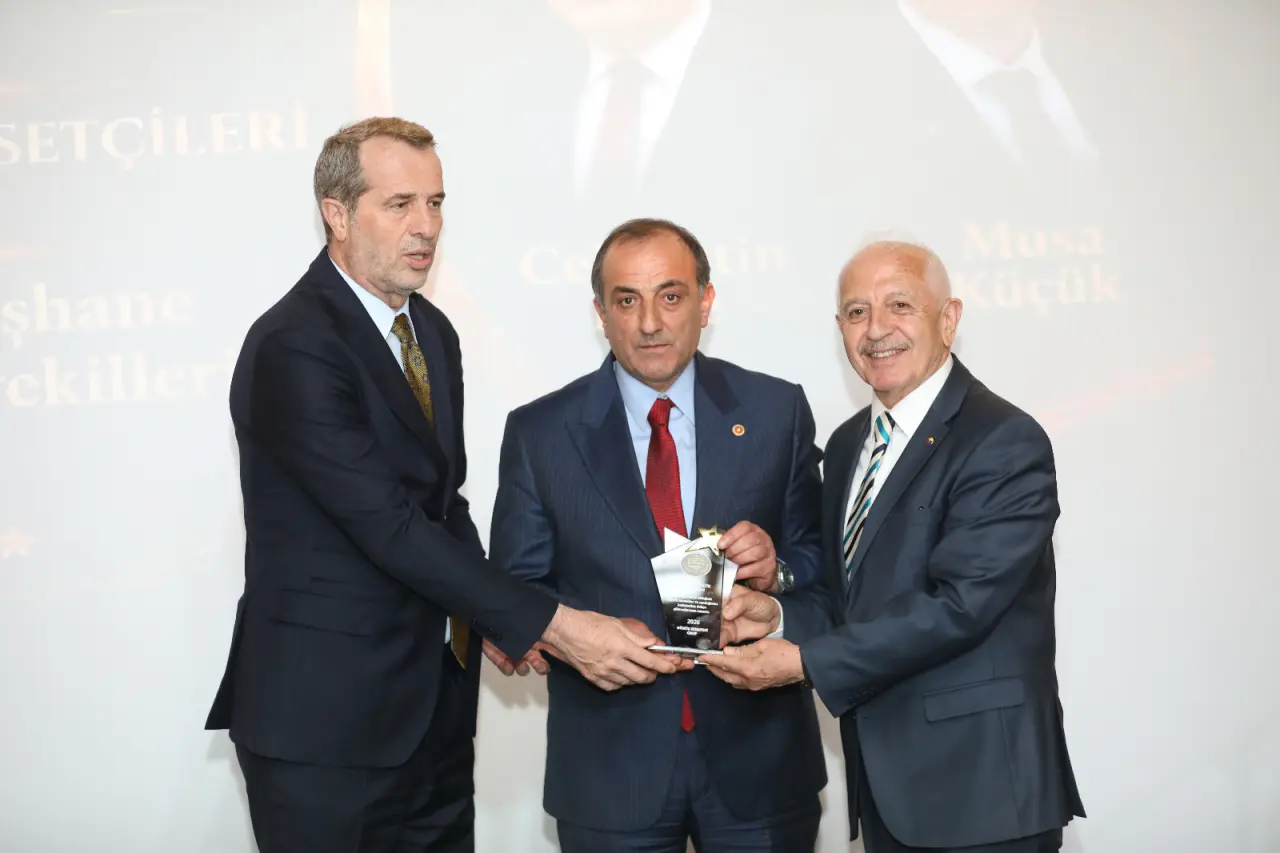 Ankara’da Gümüşhane Rüzgarı: ‘Gümüşhane’ye Değer Katanlar Ödül Töreni’ Görkemli Bir Törenle Gerçekleşti 16