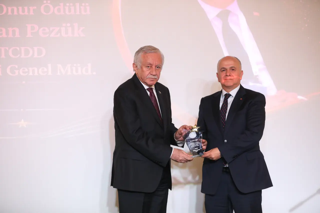 Ankara’da Gümüşhane Rüzgarı: ‘Gümüşhane’ye Değer Katanlar Ödül Töreni’ Görkemli Bir Törenle Gerçekleşti 13