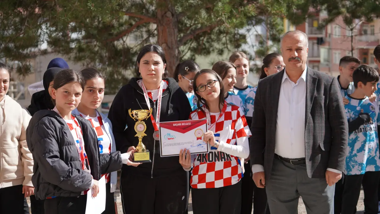 Bocce’nin Yıldızları Sahaya İndi! Torul ve Arzular Kupaları Topladı 7