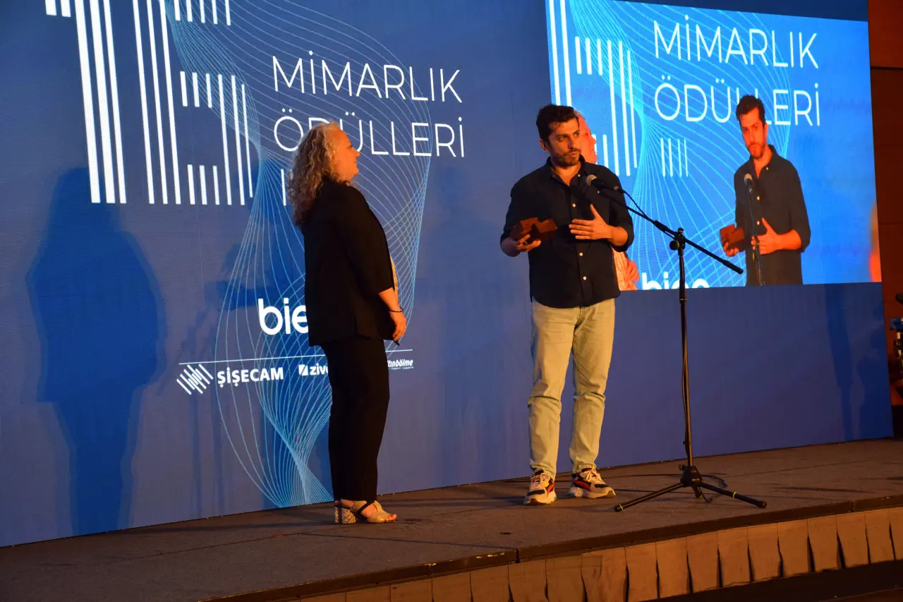 Dünya mimarlık camiasında bir Gümüşhaneli: 31 Ödüllü ‘Gümüşhane hastası’ Yüksek Mimar Y. Burak Dolu 3