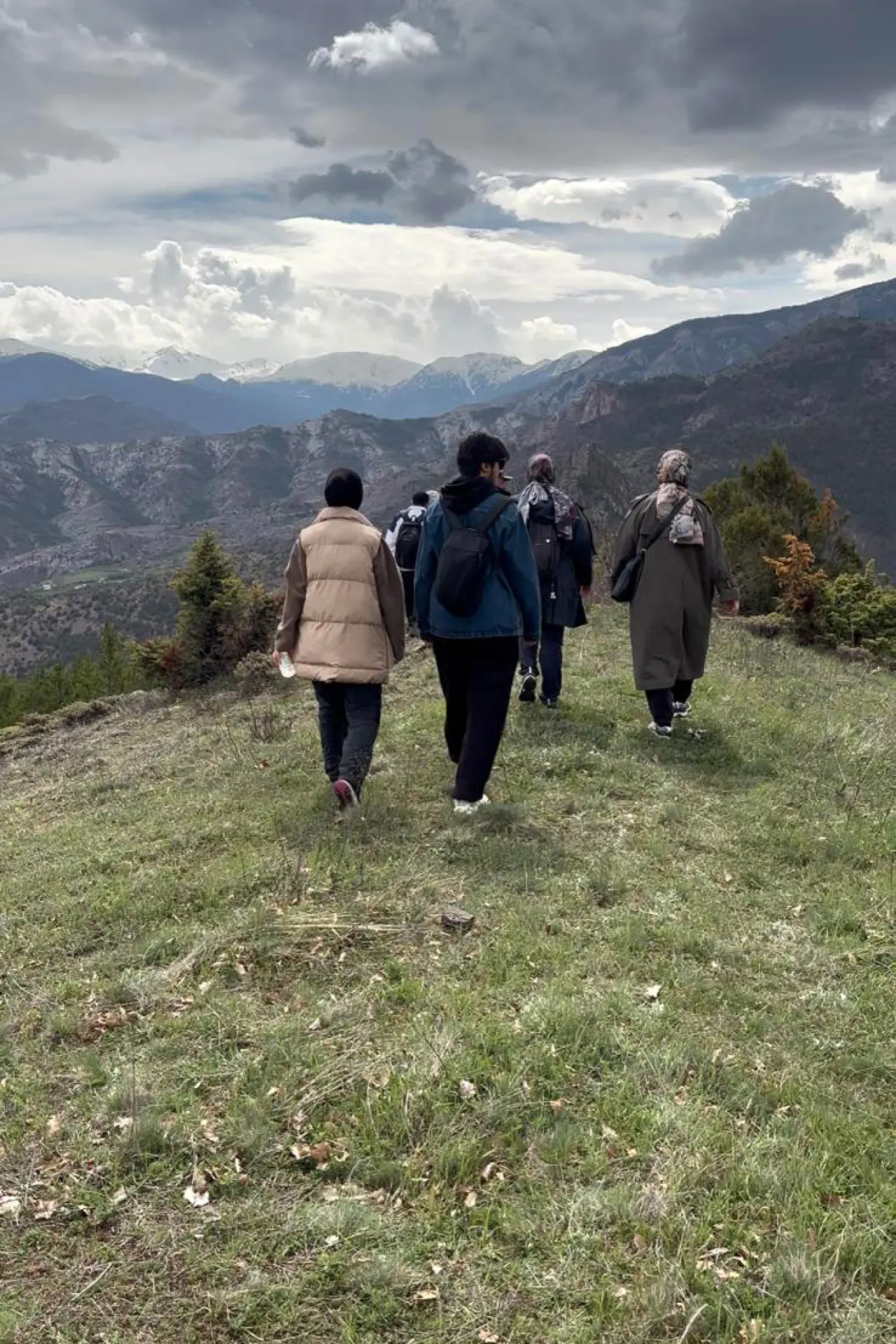 Godanas Ormanlarını 14 kilometre yürüyerek aştılar! 6