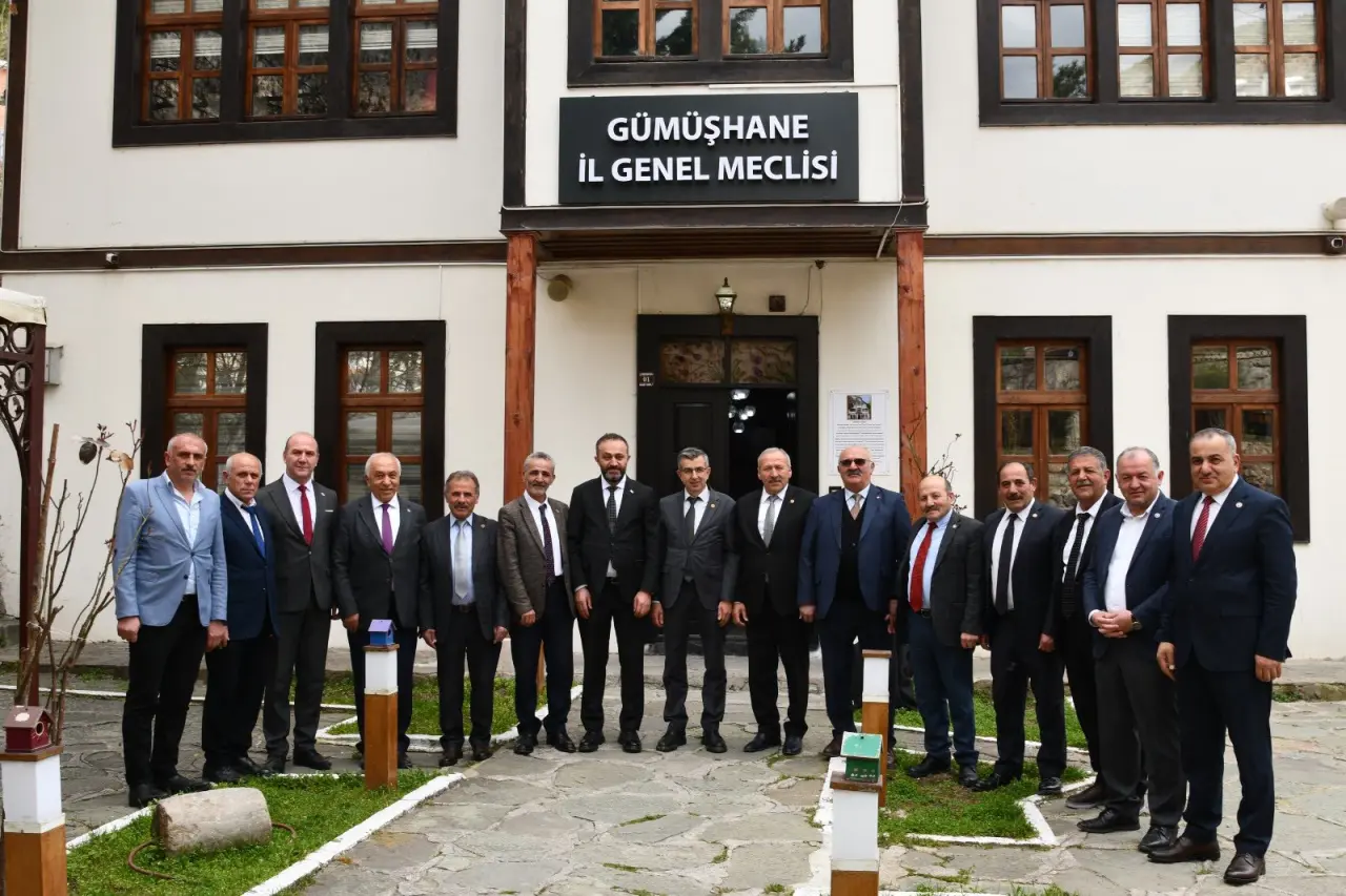 Gümüşhane İl Genel Meclisi’nde Av. Eşref Balki güven tazeledi 1