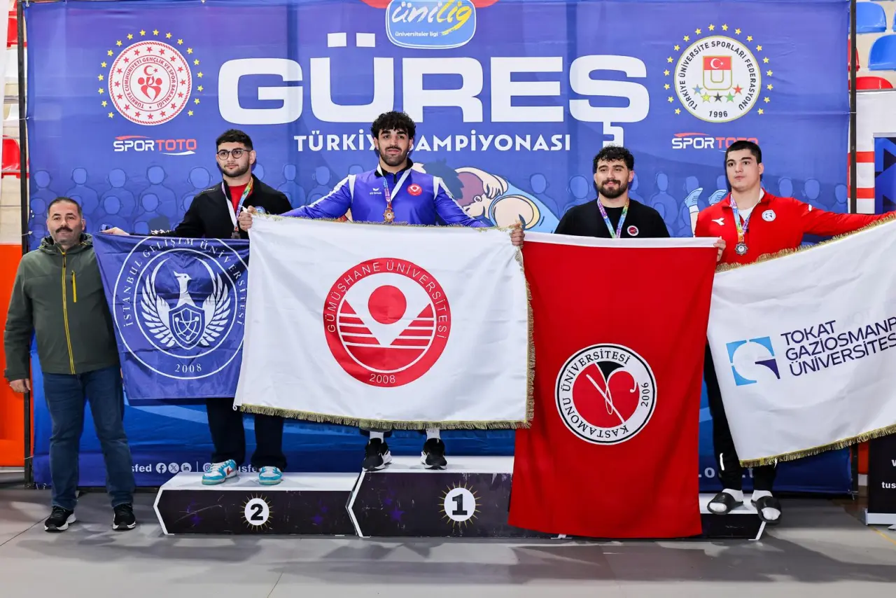 Mindere Çıktılar, Madalyaları Topladılar: Gümüşhane Üniversitesinden Dünya Şampiyonası’na Dev Adım! 8