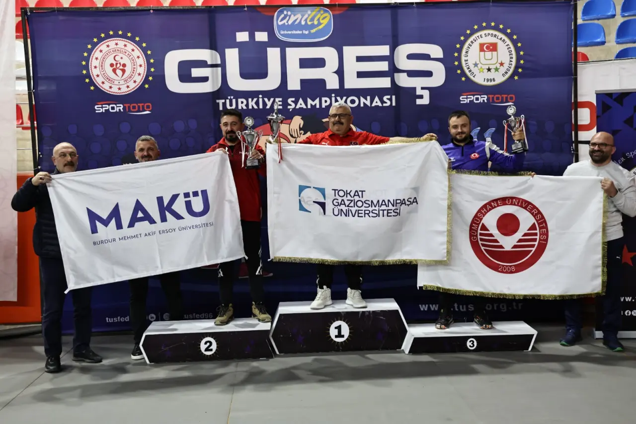 Mindere Çıktılar, Madalyaları Topladılar: Gümüşhane Üniversitesinden Dünya Şampiyonası’na Dev Adım! 10