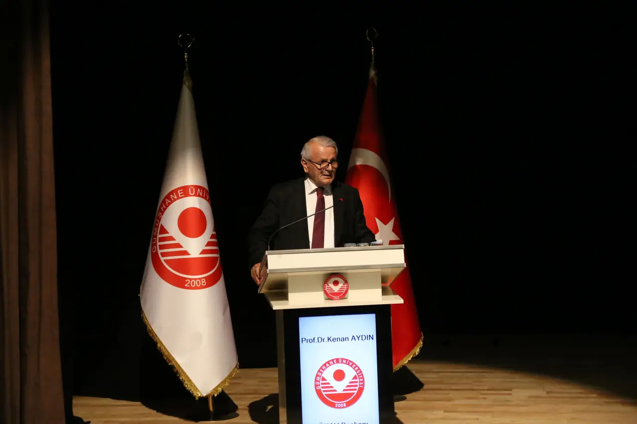 Gümüşhane Üniversitesi’nde bilimsel başarı ve akademik emek ödüllendirildi 7