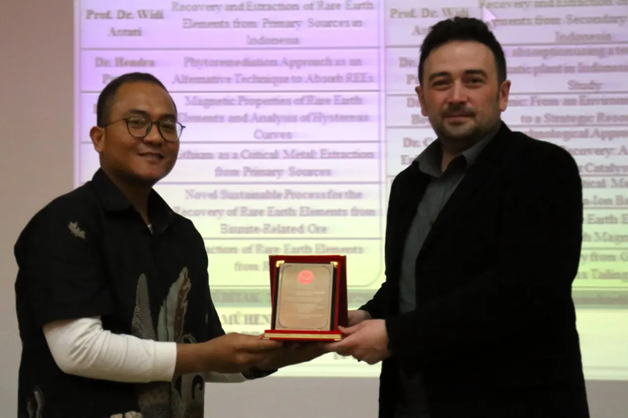 Gümüşhane Üniversitesi’nde Uluslararası Katılımlı ‘Kritik Metaller’ Paneli Düzenlendi 7