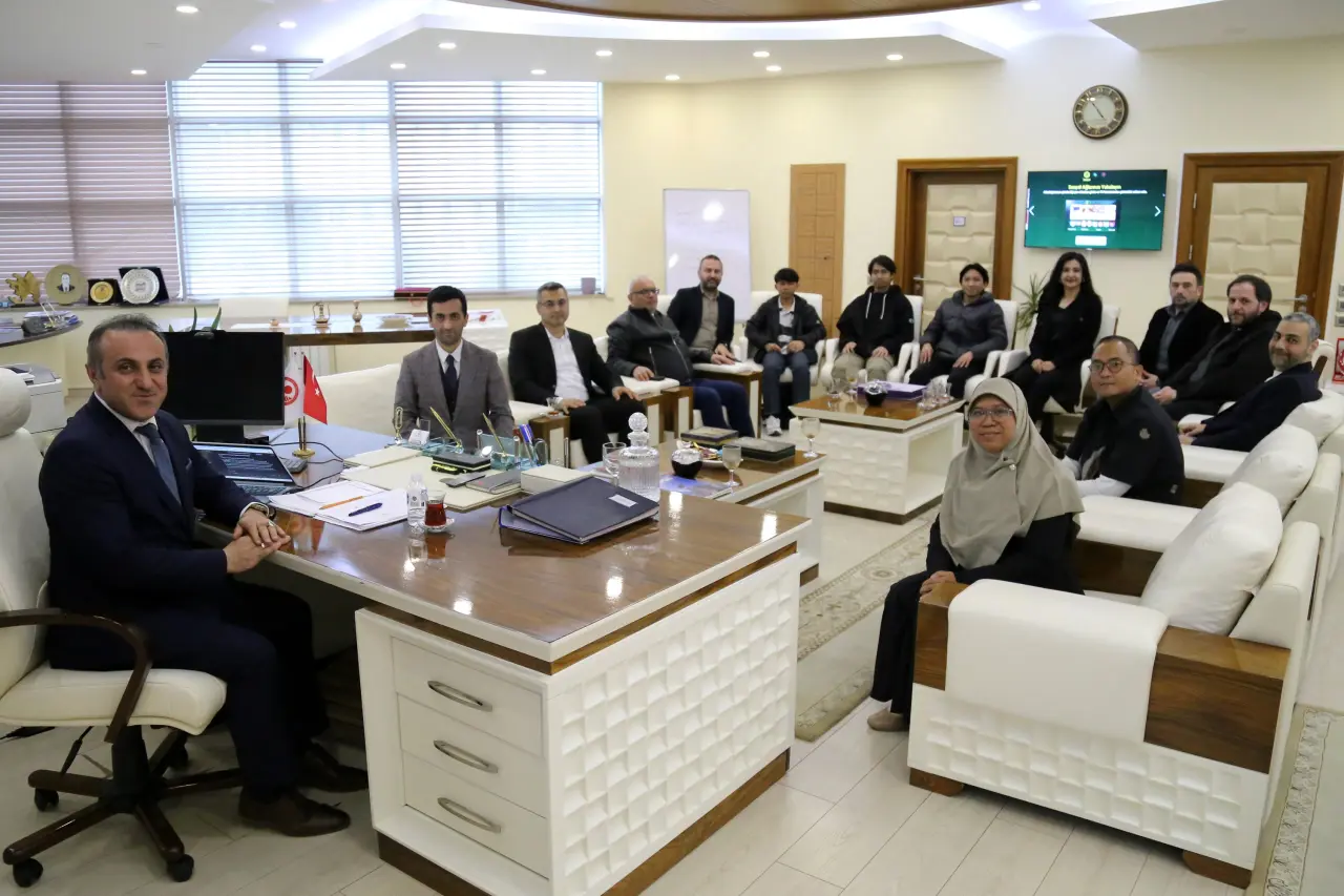 Gümüşhane Üniversitesi’nde Uluslararası Katılımlı ‘Kritik Metaller’ Paneli Düzenlendi 10