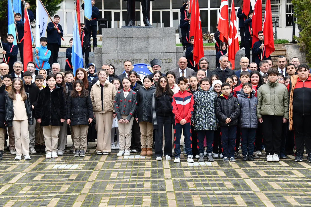 Gümüşhane’de 23 Nisan Ulusal Egemenlik ve Çocuk Bayramı Törenlerle Kutlandı 14