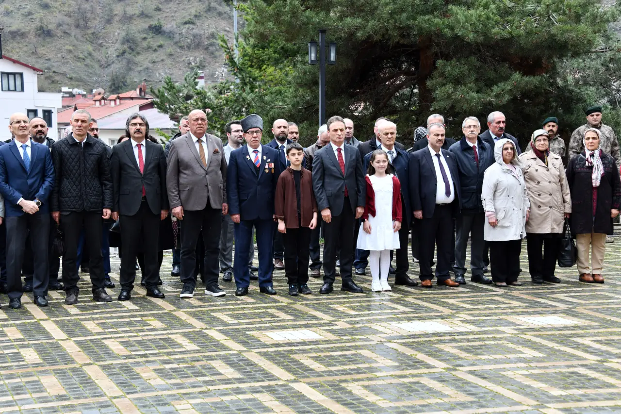 Gümüşhane’de 23 Nisan Ulusal Egemenlik ve Çocuk Bayramı Törenlerle Kutlandı 2