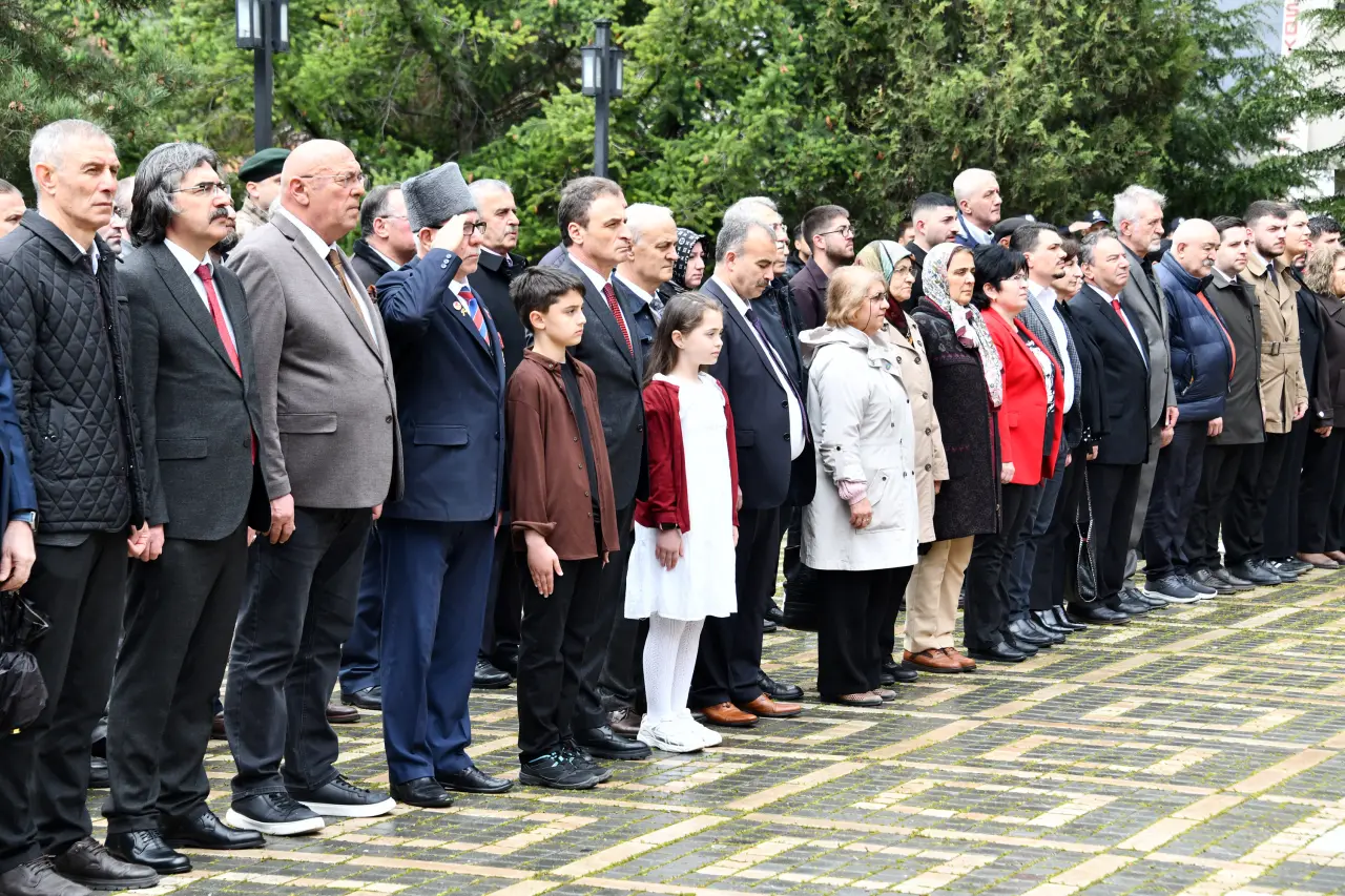 Gümüşhane’de 23 Nisan Ulusal Egemenlik ve Çocuk Bayramı Törenlerle Kutlandı 8