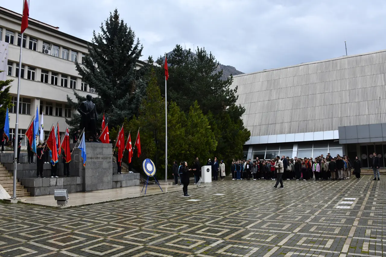 Gümüşhane’de 23 Nisan Ulusal Egemenlik ve Çocuk Bayramı Törenlerle Kutlandı 10