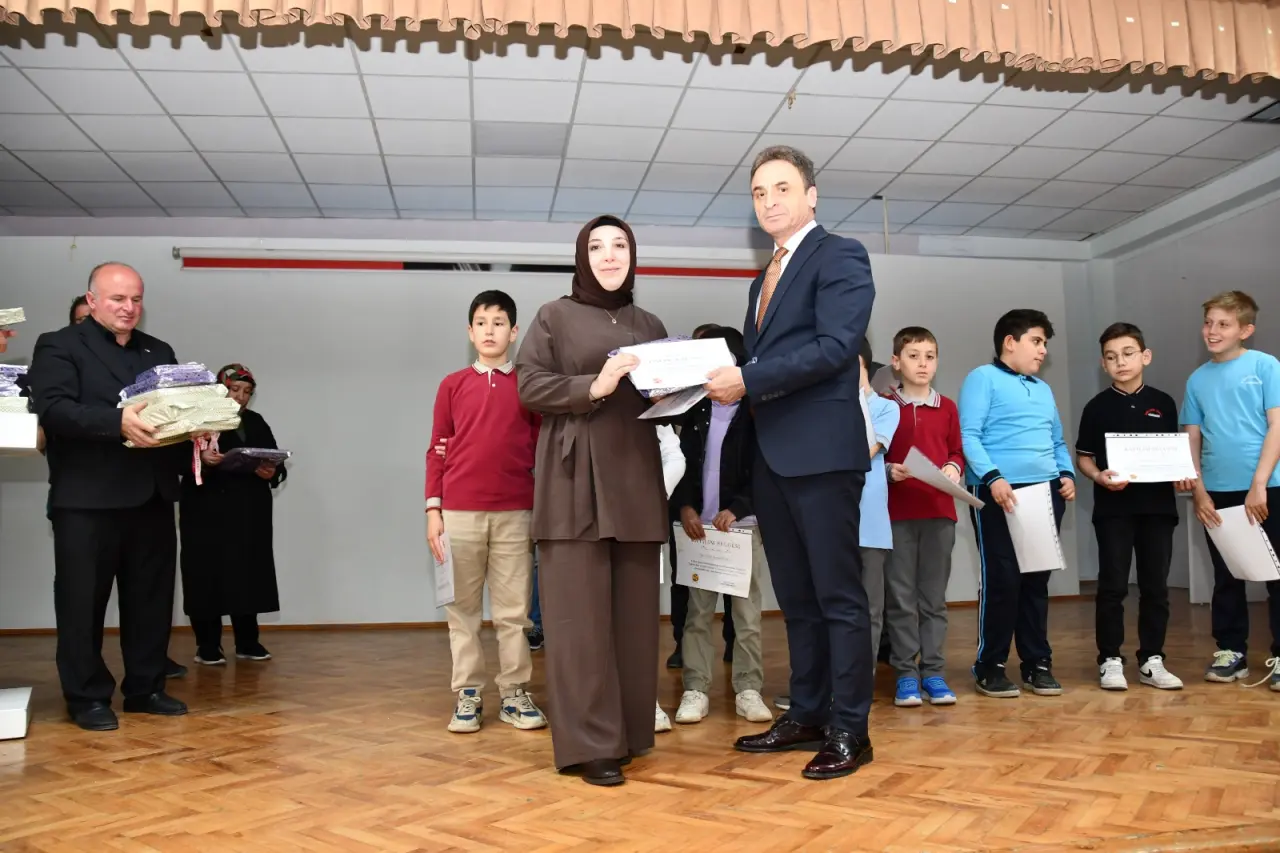 Gümüşhane'de Akıl ve Zekâ Oyunları İl Finalleri Tamamlandı: Şampiyonlar Ödüllerini Aldı 9