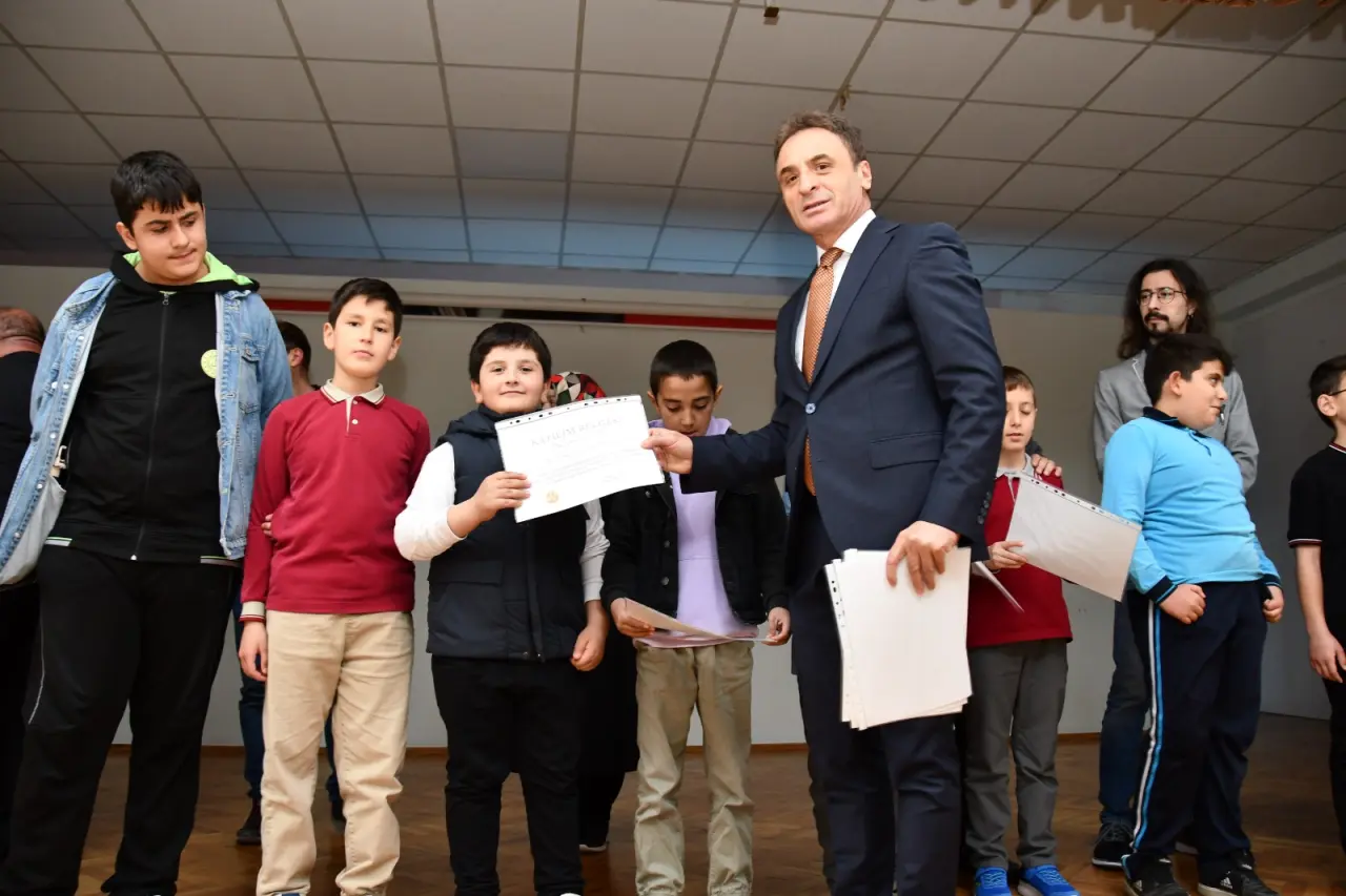 Gümüşhane'de Akıl ve Zekâ Oyunları İl Finalleri Tamamlandı: Şampiyonlar Ödüllerini Aldı 18