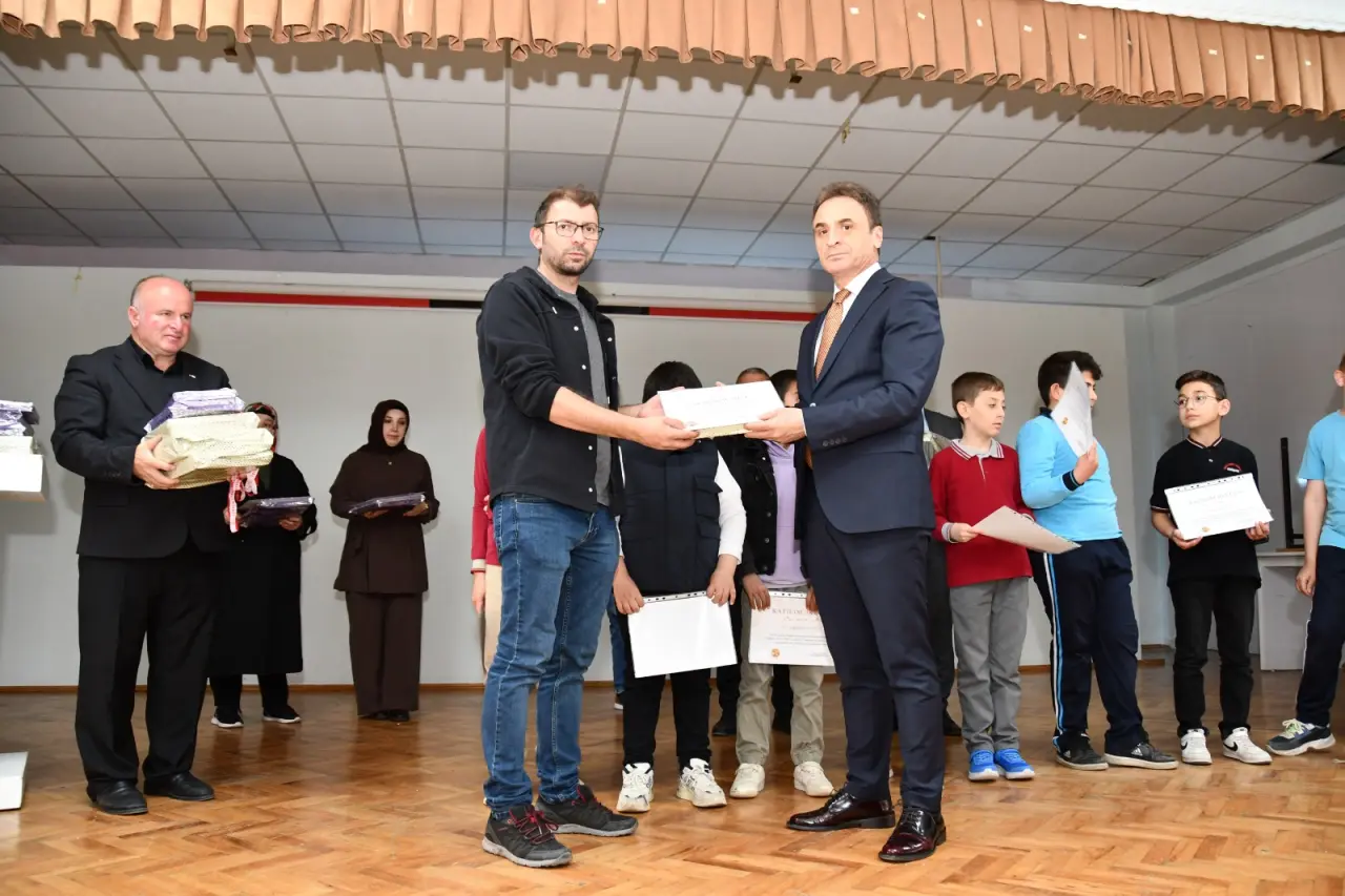 Gümüşhane'de Akıl ve Zekâ Oyunları İl Finalleri Tamamlandı: Şampiyonlar Ödüllerini Aldı 10