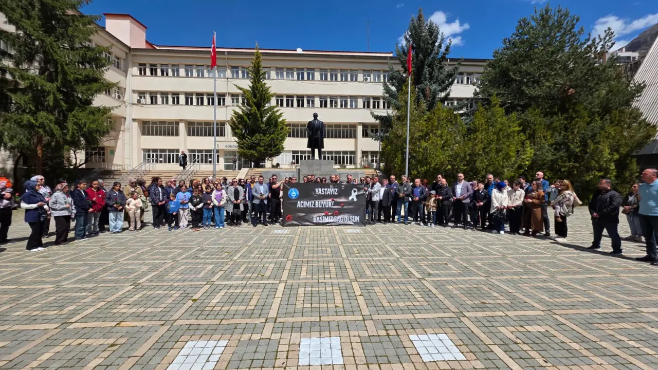 Gümüşhane’de eğitim şehitleri için anlamlı anma töreni 8