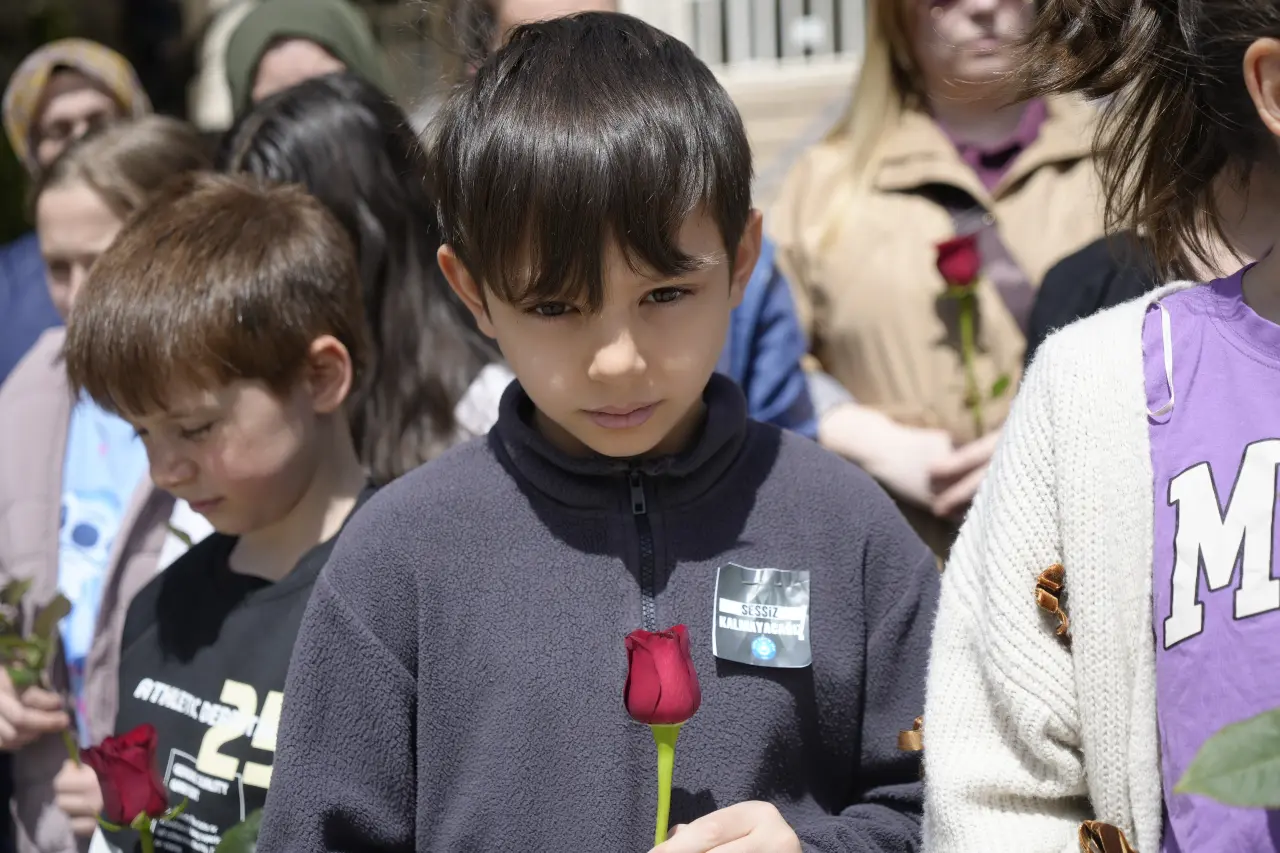Gümüşhane’de eğitim şehitleri için anlamlı anma töreni 17