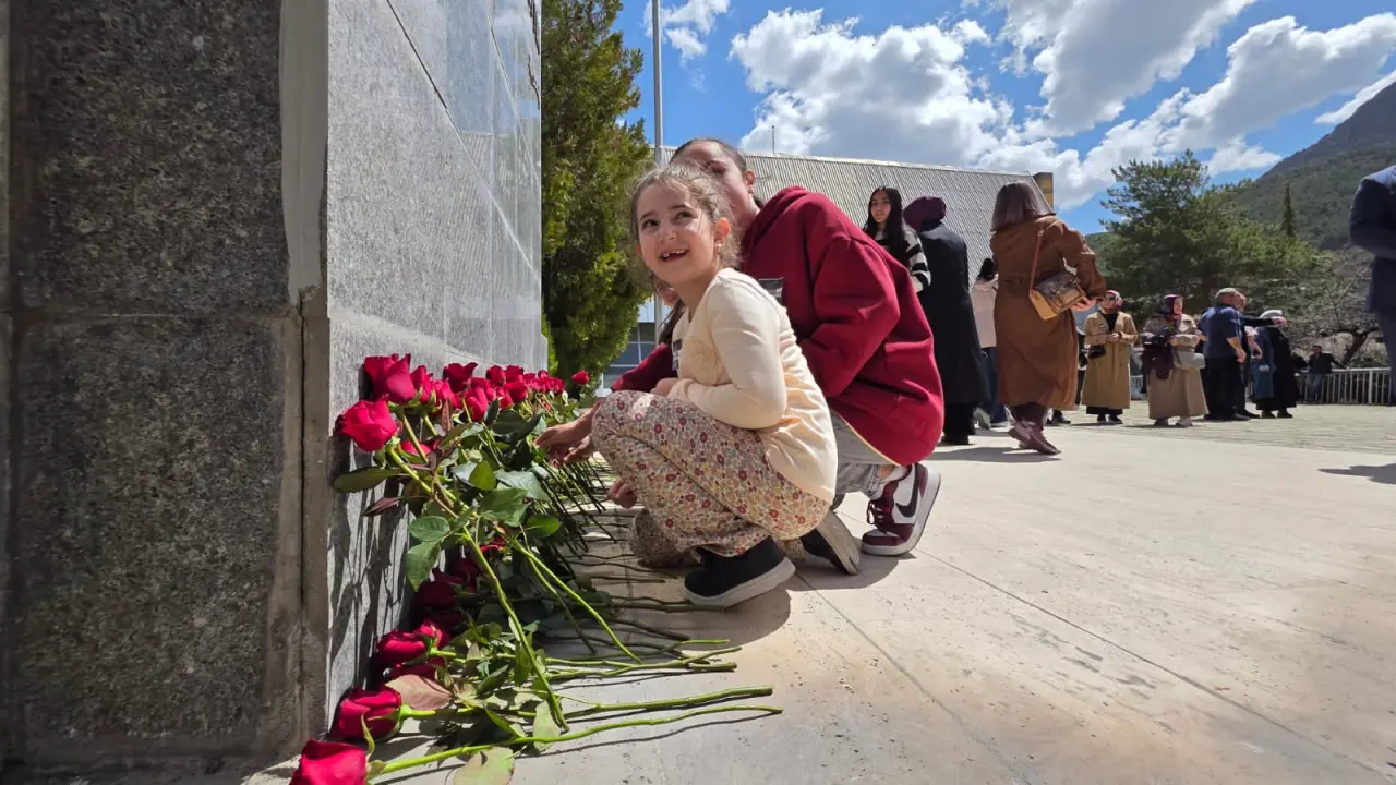 Gümüşhane’de eğitim şehitleri için anlamlı anma töreni 1