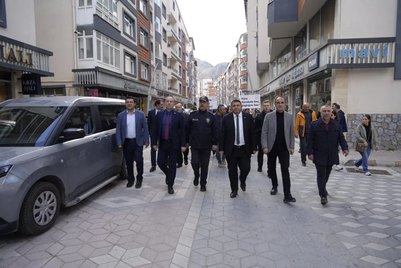 Gümüşhane'de obeziteye dikkat çekmek için yürüdüler 6