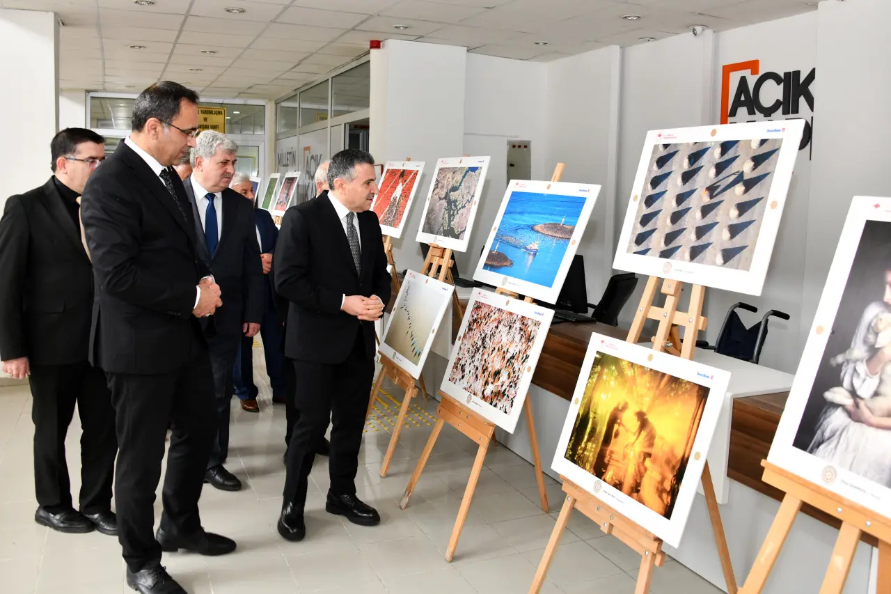 Gümüşhane’de Tarım ve İnsan temalı fotoğraf sergisi açıldı 3