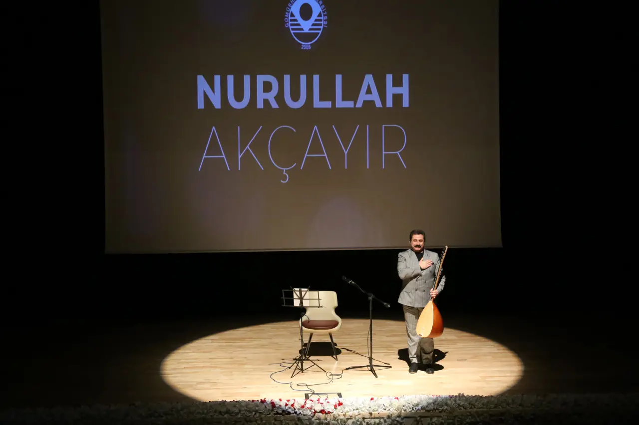 Gümüşhane’de Türkü Rüzgarı! Nurullah Akçayır Gönülleri Fethetti 1