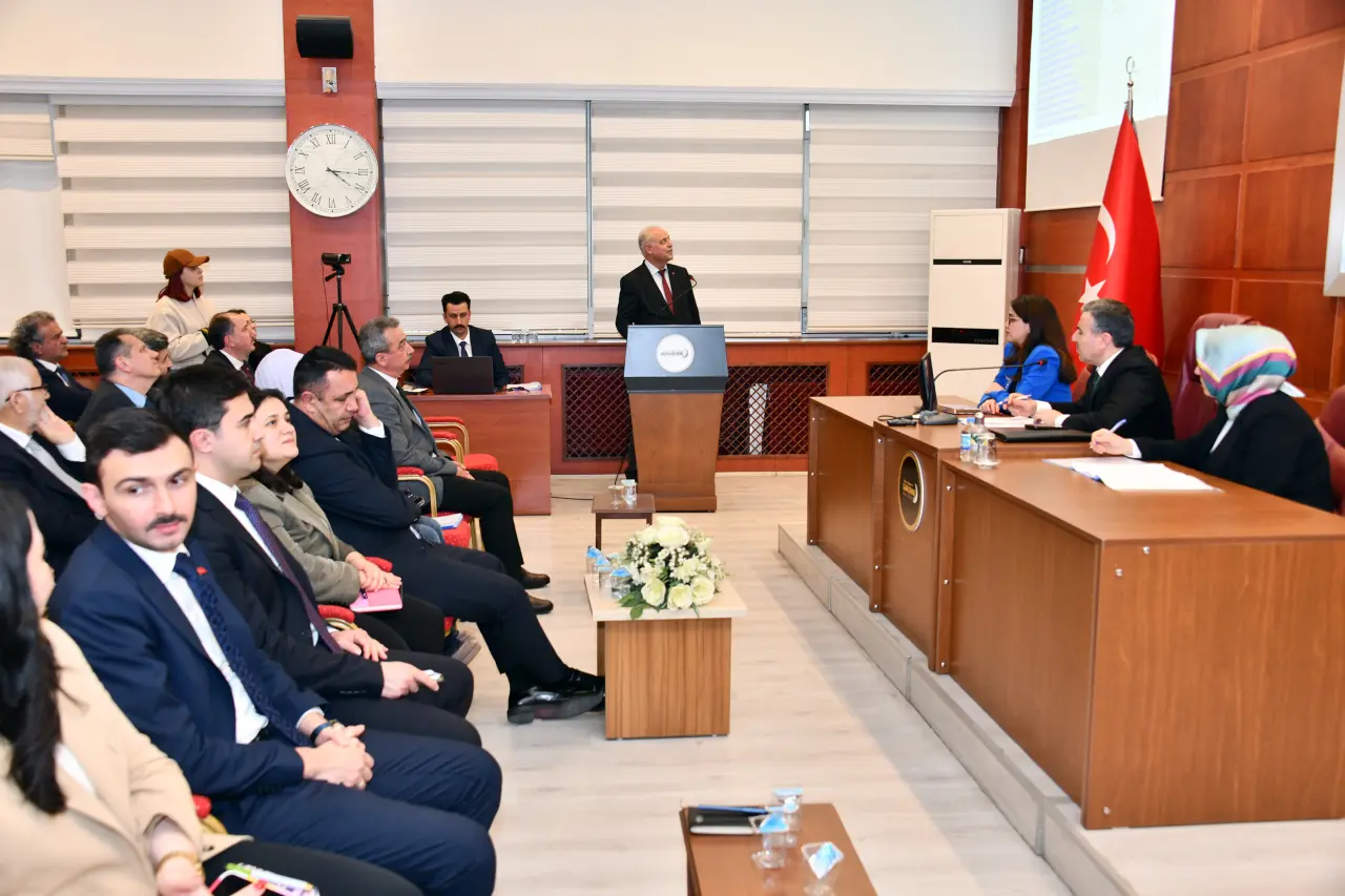 Gümüşhane'de Yatırımlar Gündemde: 77 Milyar TL'lik Projeler Görüşüldü 15