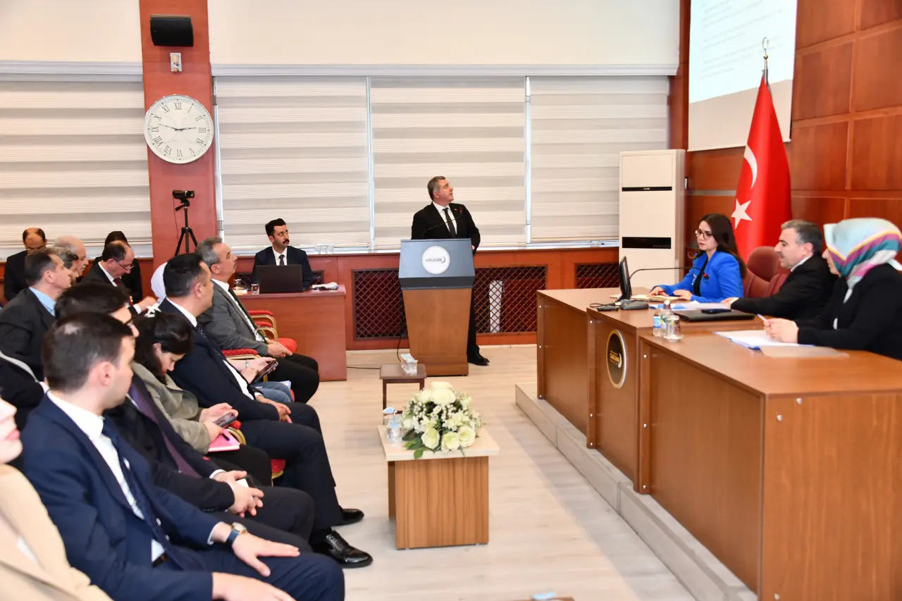 Gümüşhane'de Yatırımlar Gündemde: 77 Milyar TL'lik Projeler Görüşüldü 6