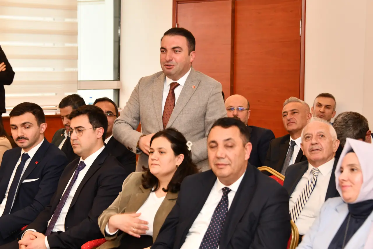 Gümüşhane'de Yatırımlar Gündemde: 77 Milyar TL'lik Projeler Görüşüldü 11