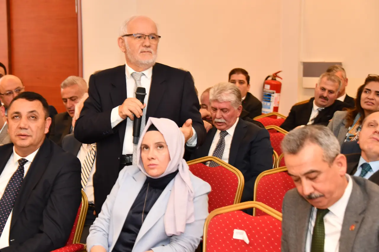 Gümüşhane'de Yatırımlar Gündemde: 77 Milyar TL'lik Projeler Görüşüldü 10