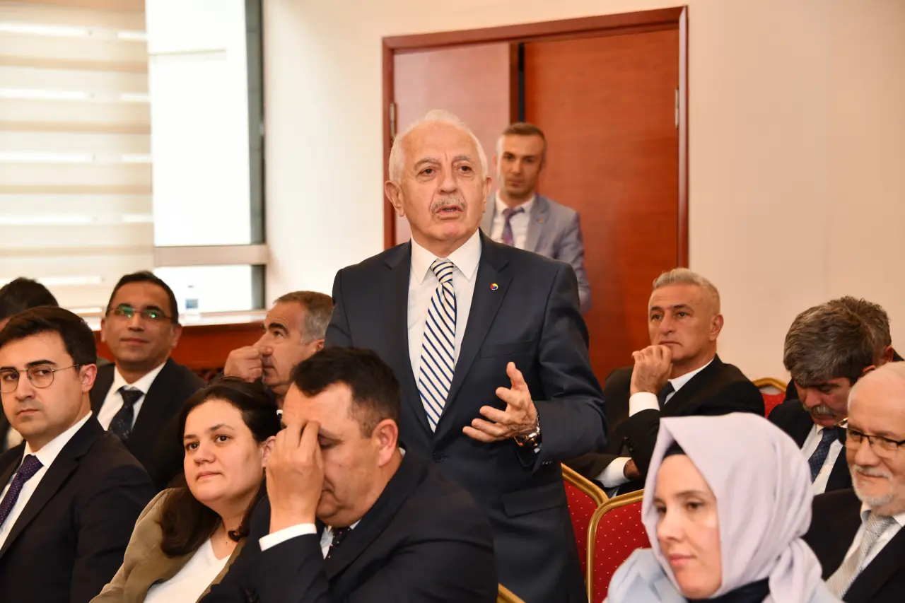 Gümüşhane'de Yatırımlar Gündemde: 77 Milyar TL'lik Projeler Görüşüldü 14