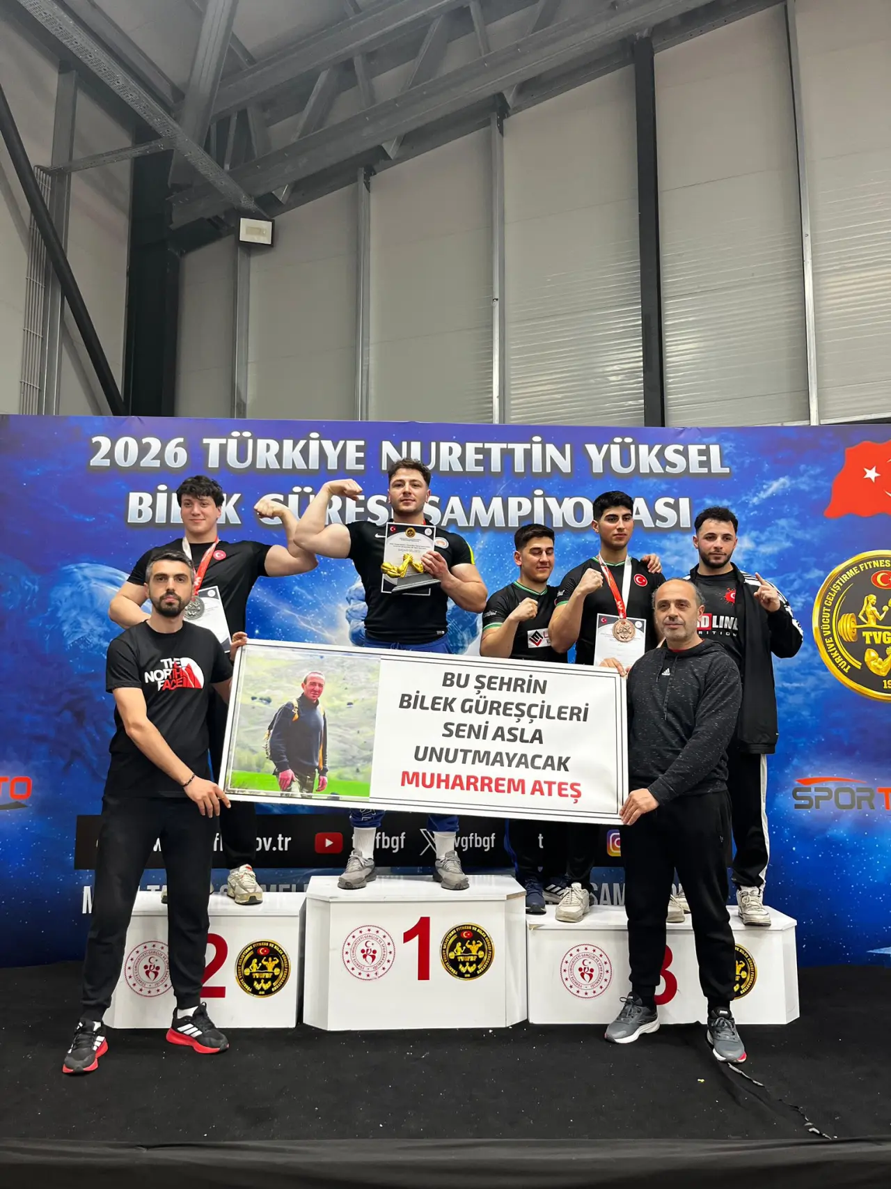 Gümüşhaneli bilek güreşçileri Yalova’da tarih yazdı: 18 Madalya, 2 Kupa! 14