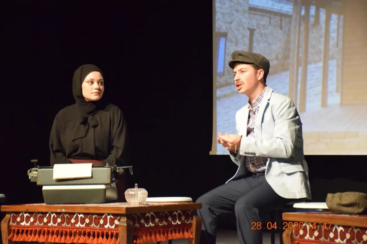 Gümüşhaneli Gençler LGS Öncesi Tiyatroyla Moral Depoladı 3