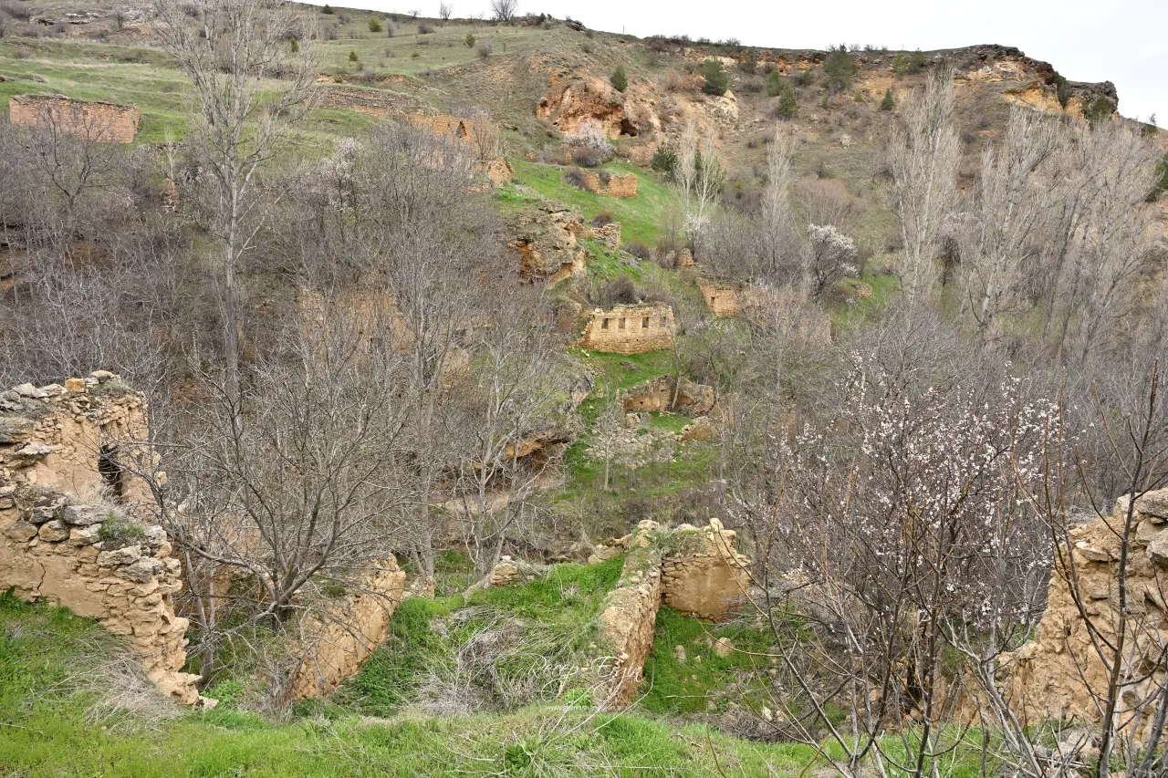 Gümüşhane’nin saklı hazinesi "Eski Mardin" görünümüyle büyülüyor! 35