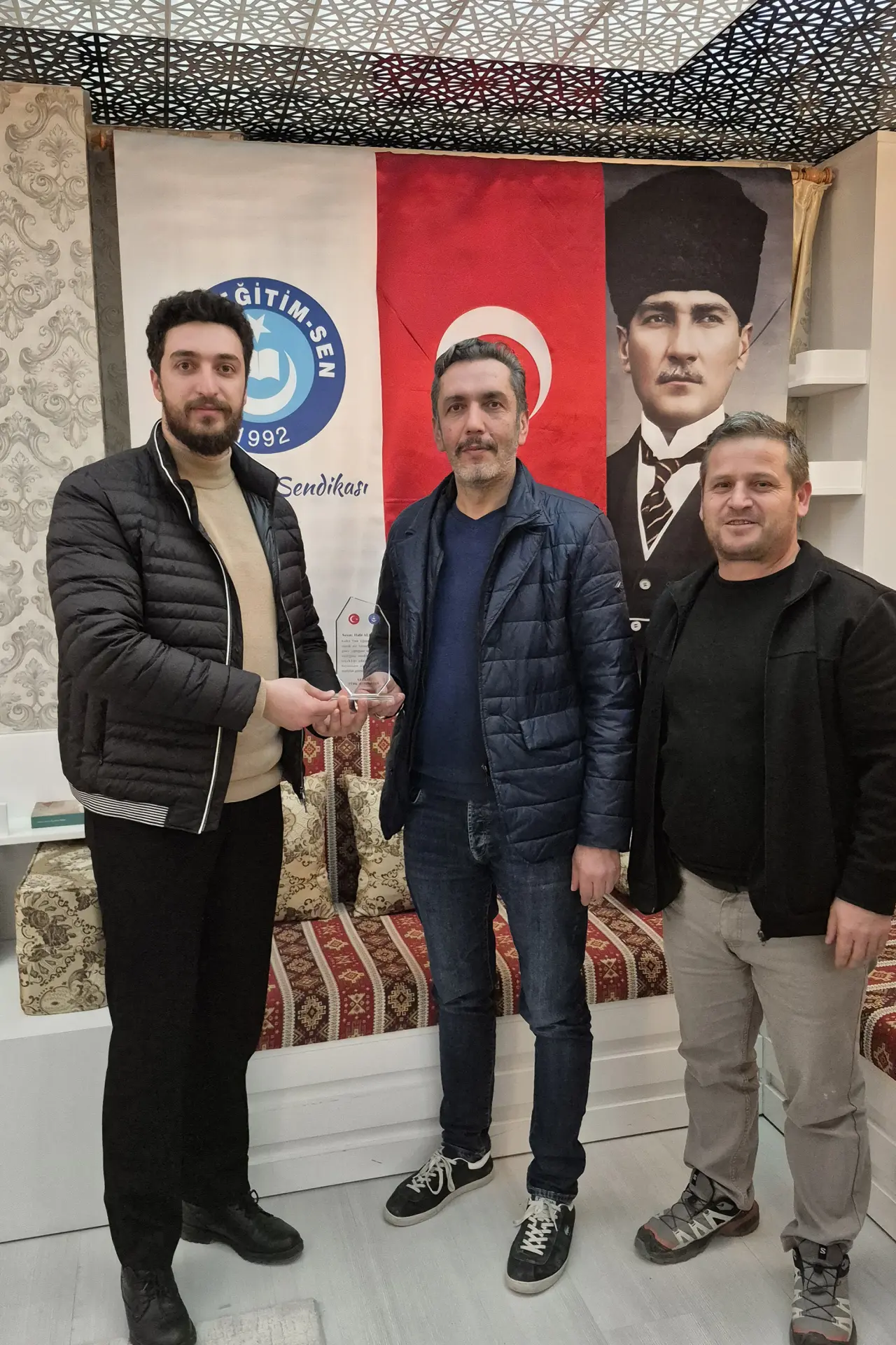 Kelkit Türk Eğitim-Sen’den emekli eğitimcilere anlamlı vefa 4