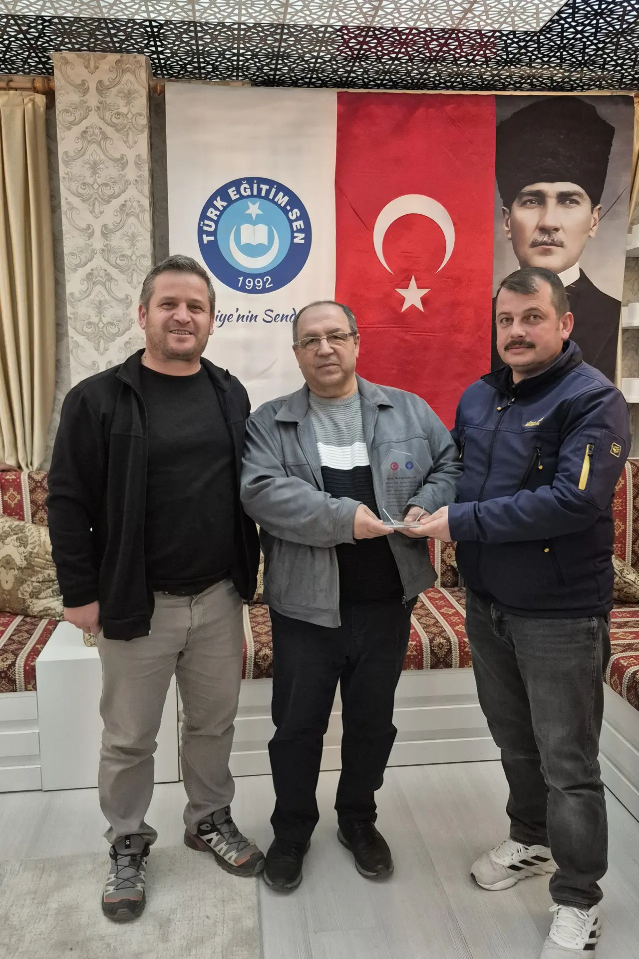 Kelkit Türk Eğitim-Sen’den emekli eğitimcilere anlamlı vefa 3