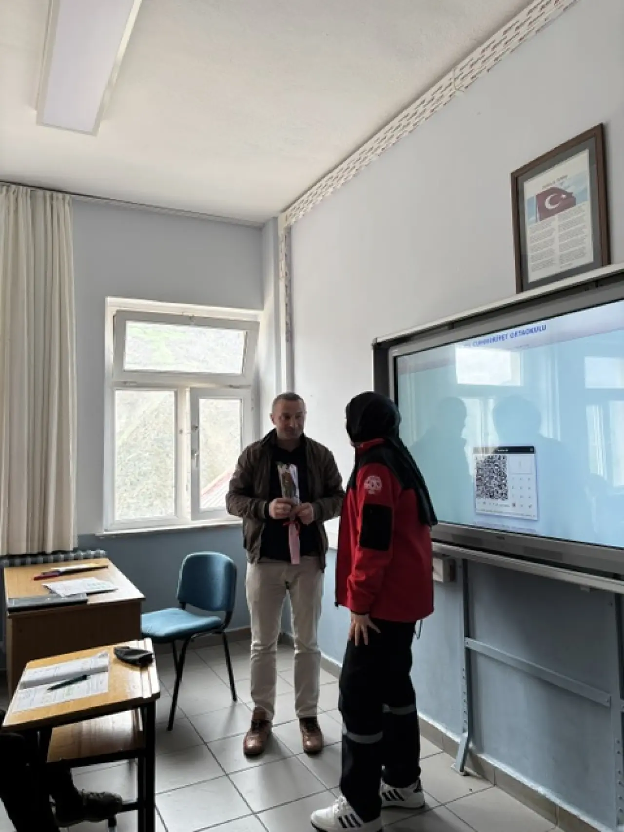 Kürtün Meslek Yüksekokulu Öğrencilerinden Eğitimcilere Vefa Ziyareti 6