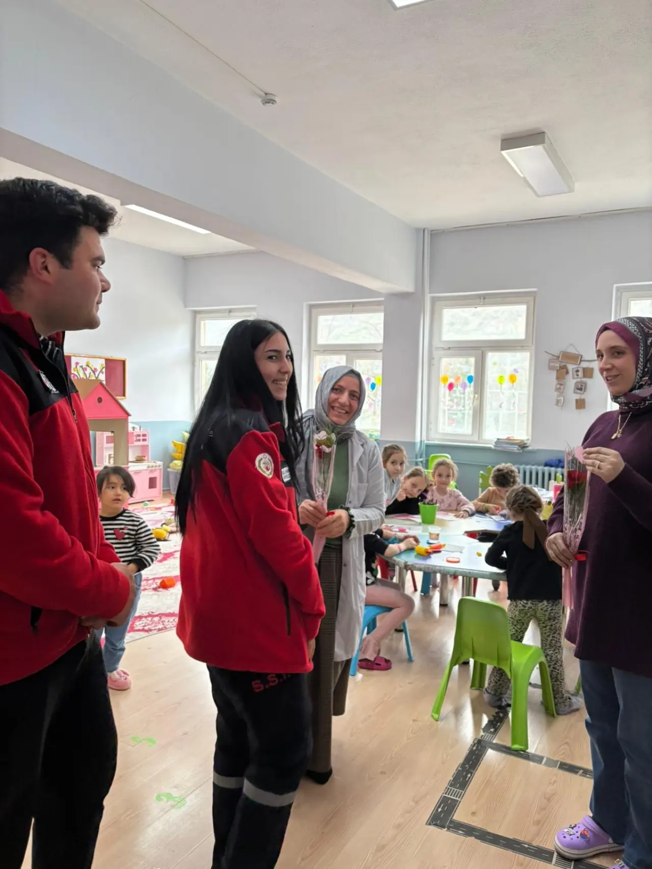 Kürtün Meslek Yüksekokulu Öğrencilerinden Eğitimcilere Vefa Ziyareti 15