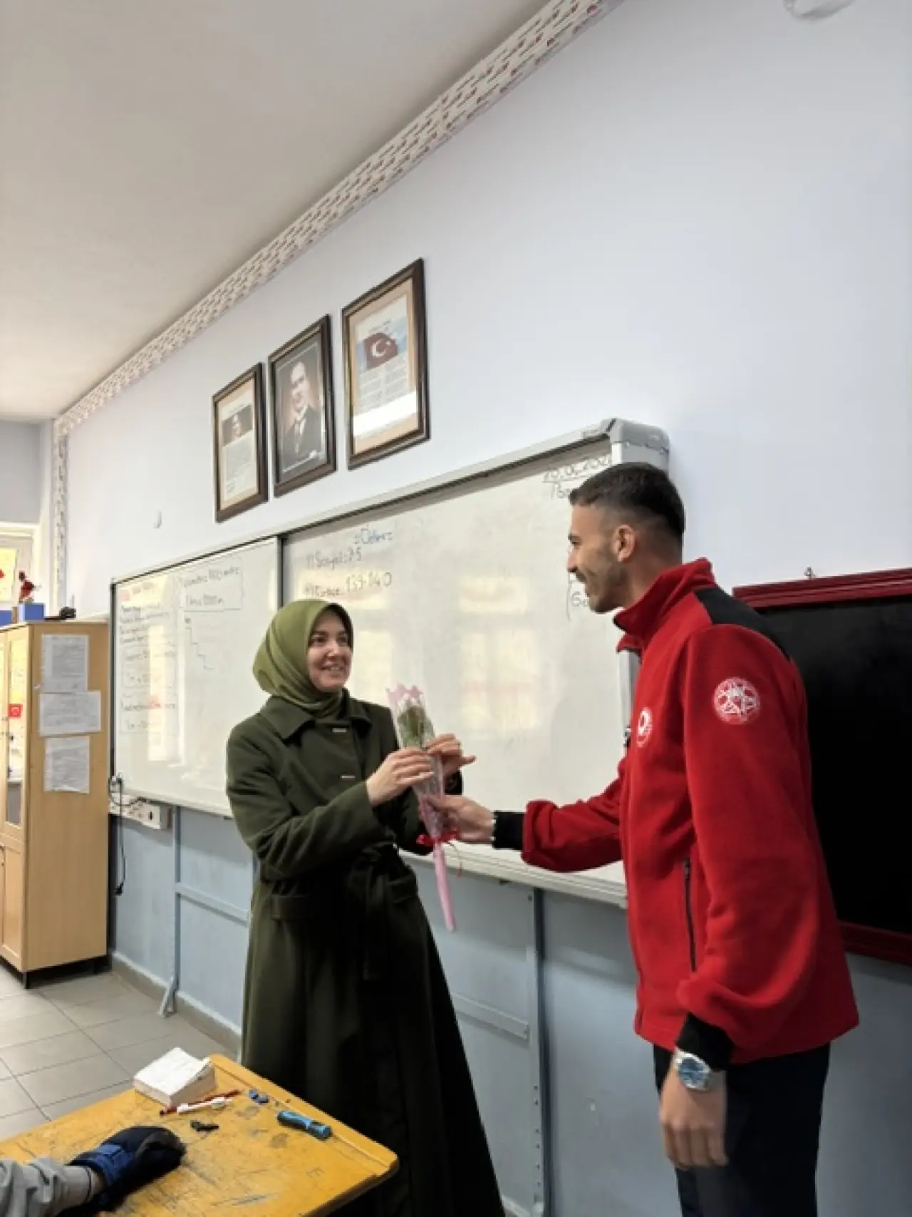 Kürtün Meslek Yüksekokulu Öğrencilerinden Eğitimcilere Vefa Ziyareti 7