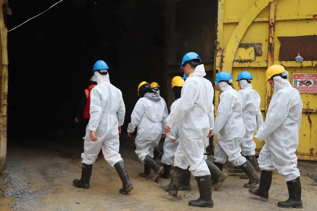 Maden Ocağında Nefes Kesen Dakikalar! 75 Personel, 20 Yaralı: Gerçeği Aratmadı 5