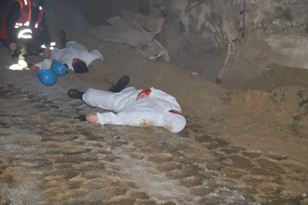 Maden Ocağında Nefes Kesen Dakikalar! 75 Personel, 20 Yaralı: Gerçeği Aratmadı 2