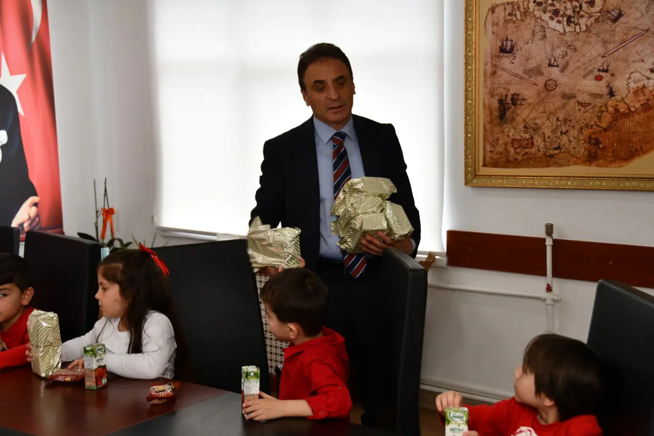 Makam Koltuğu Bu Kez Masal Diyarına Açıldı! Gümüşhane’de 23 Nisan Coşkusu Erken Başladı 8