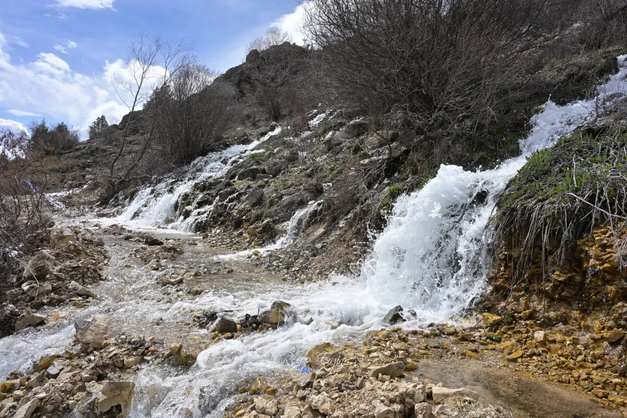 Torul'un Gizemli Su Kaynakları: Gülaçar Köyü’nde Mevsimsel Doğa Olayı 4