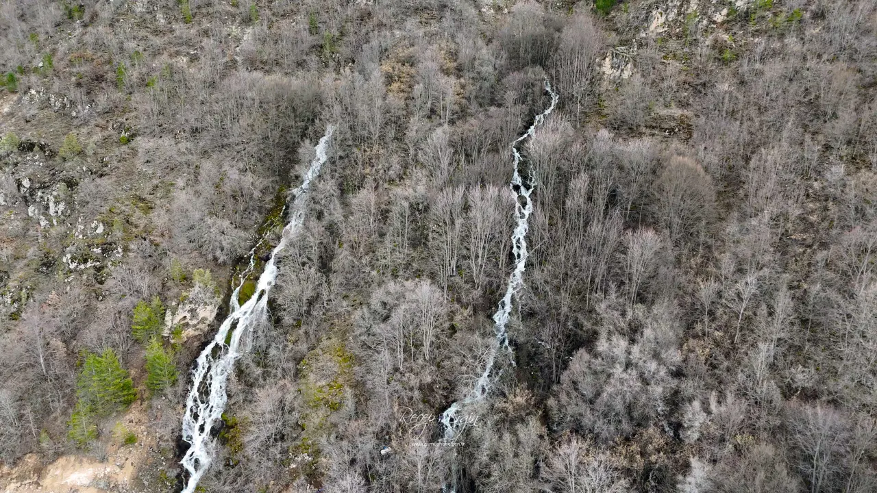 Torul'un Gizemli Su Kaynakları: Gülaçar Köyü’nde Mevsimsel Doğa Olayı 7