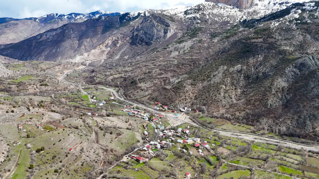 Torul'un Gizemli Su Kaynakları: Gülaçar Köyü’nde Mevsimsel Doğa Olayı 9