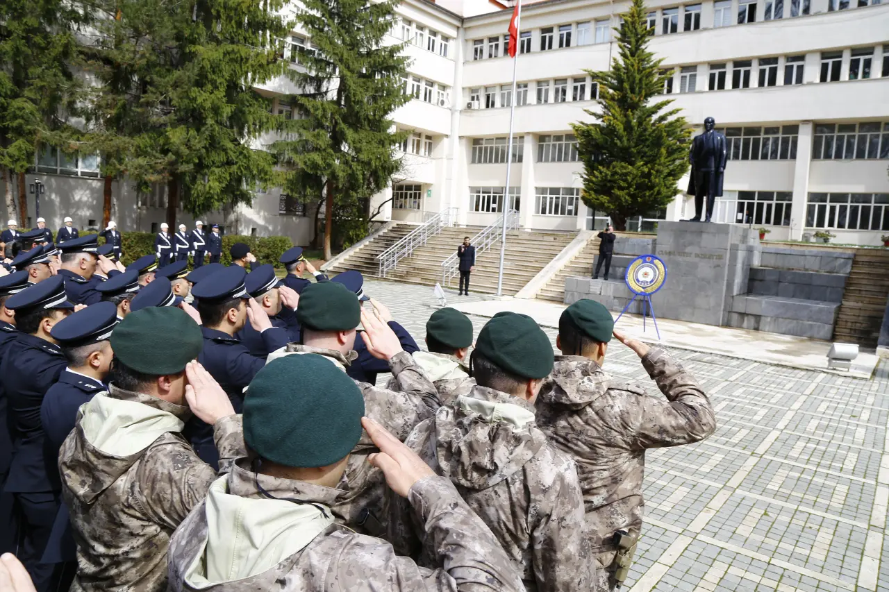 Türk Polis Teşkilatının 181. Kuruluş Yıldönümü Gümüşhane’de çeşitli etkinliklerle kutlandı 11