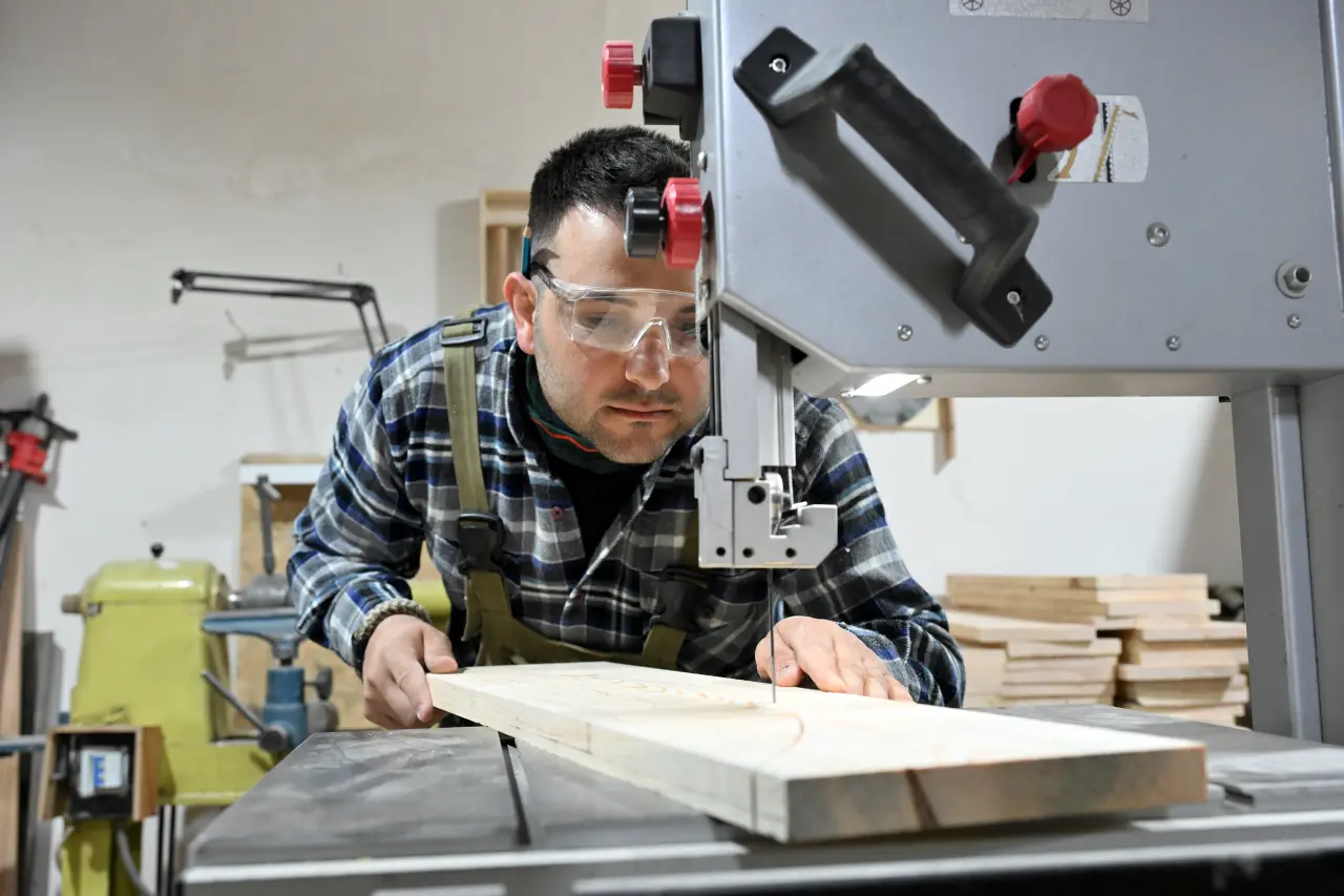 Yarım Günlük İşi 20 Dakikaya İndirdi: Sosyal Medyada İzlenme Rekorları Kırıyor! 3