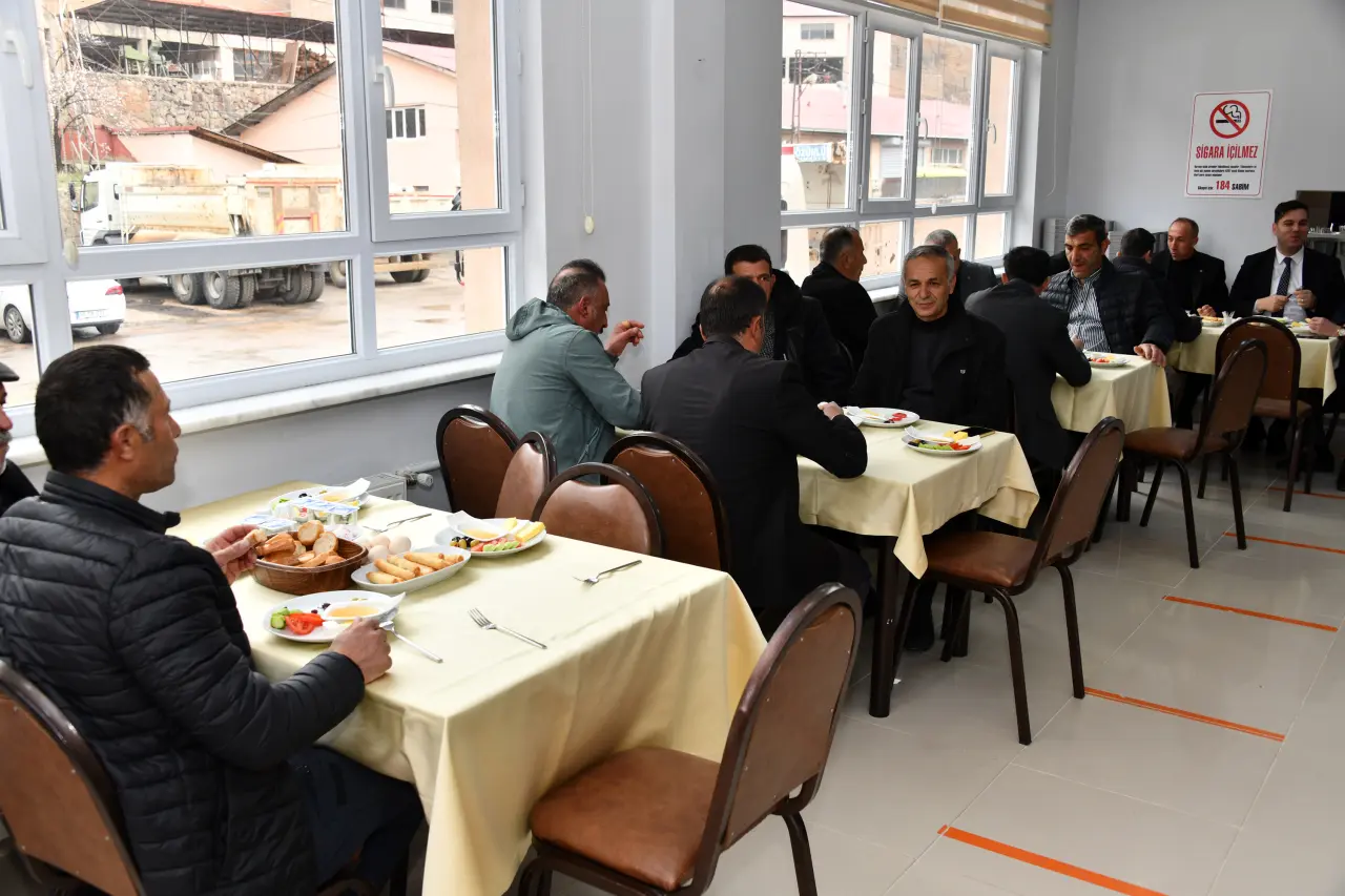 Vali Cevdet Atay muhtarlarla buluştu: "Sizler Bizim Başımızın Tacısınız" 14