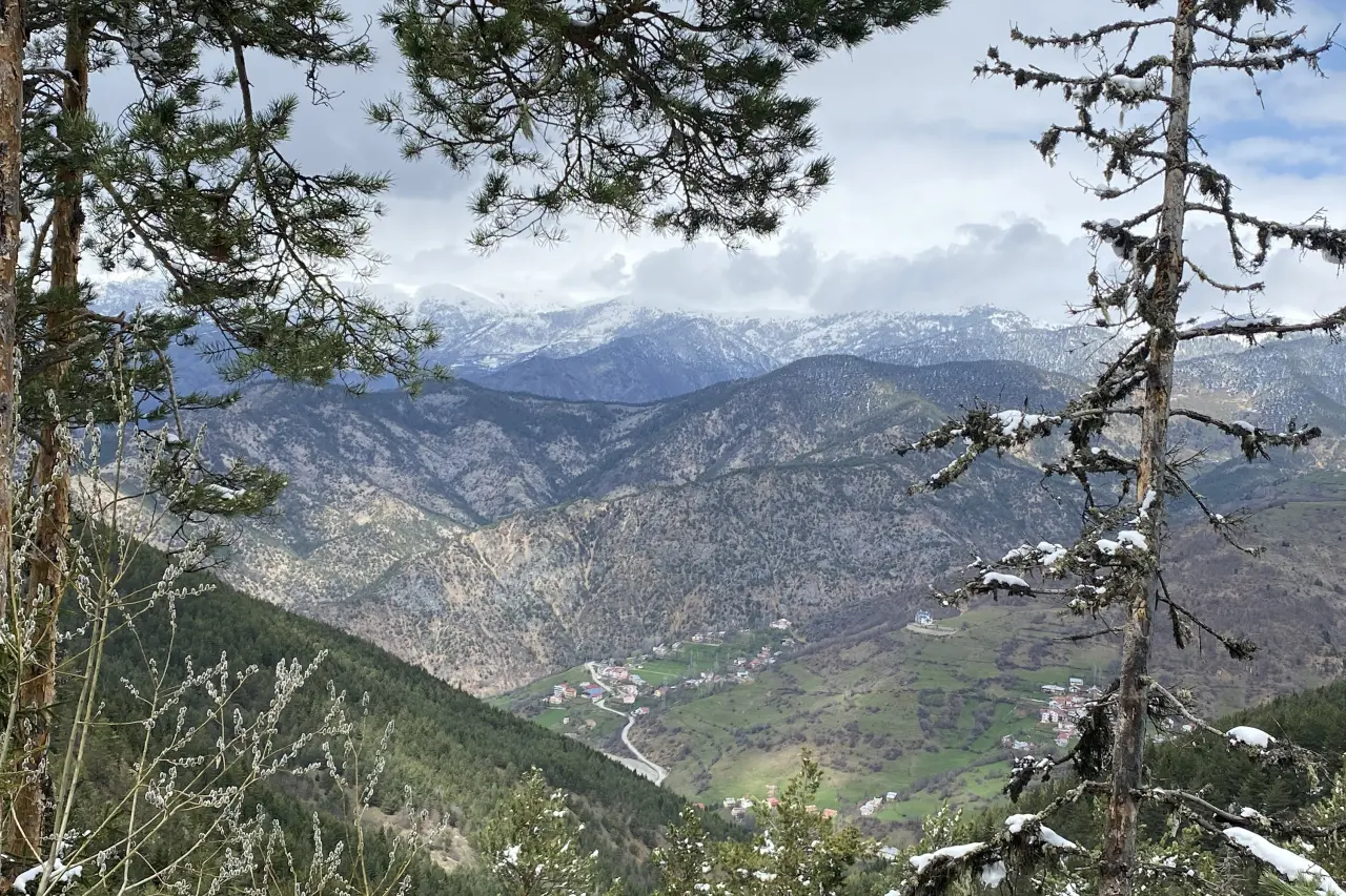 Zigana’da kışı ve baharı bir arada yaşadılar 10